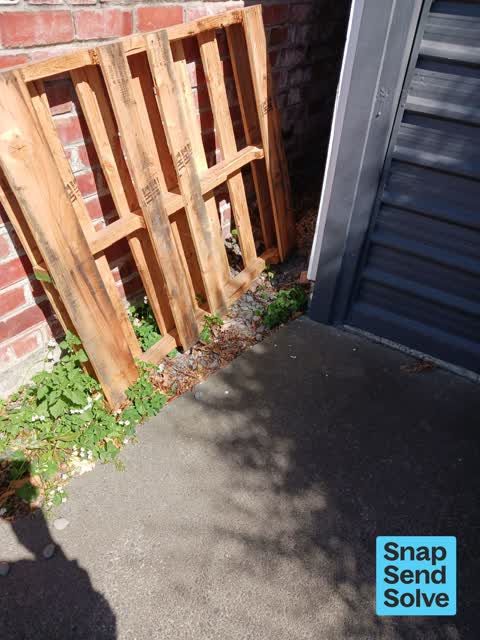Dumped Rubbish, a report photo