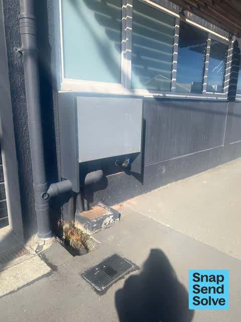 Pavement - Damaged, a report photo