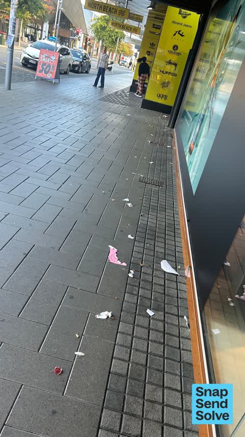 Litter, a report photo
