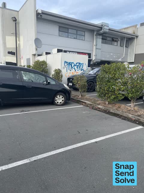 Graffiti somewhere else, a report photo