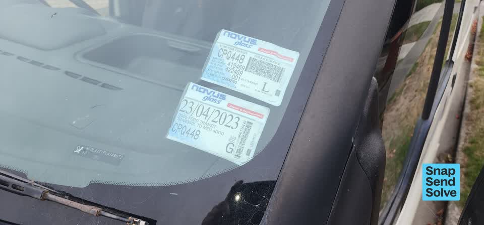The photograph attached to this abandoned vehicle report