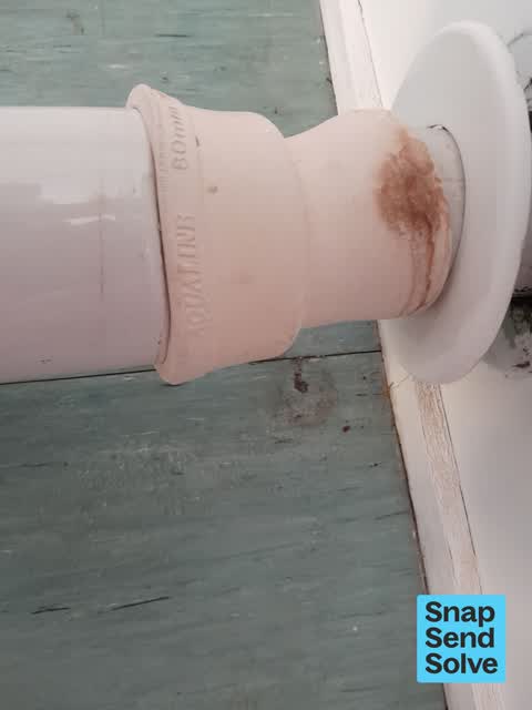 Water Leak, a report photo
