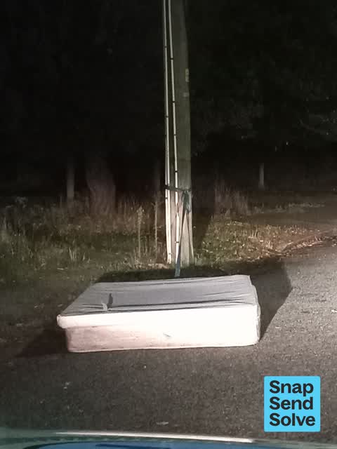 Dumped Rubbish, a report photo