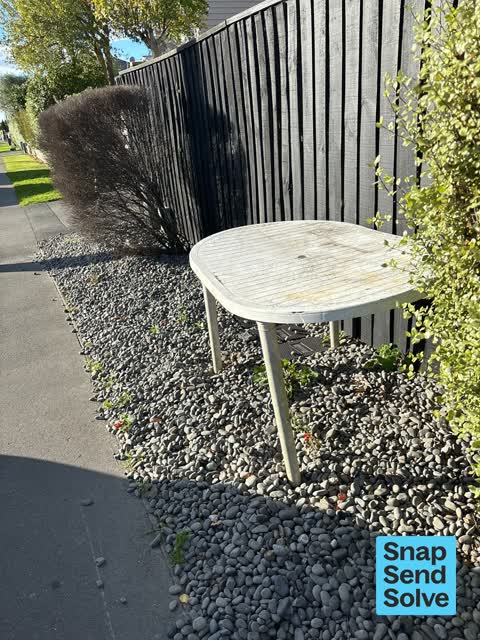 Dumped Rubbish, a report photo