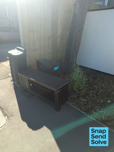 Dumped Rubbish, a report photo