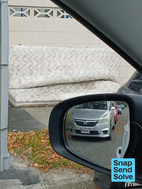 Dumped Rubbish, a report photo