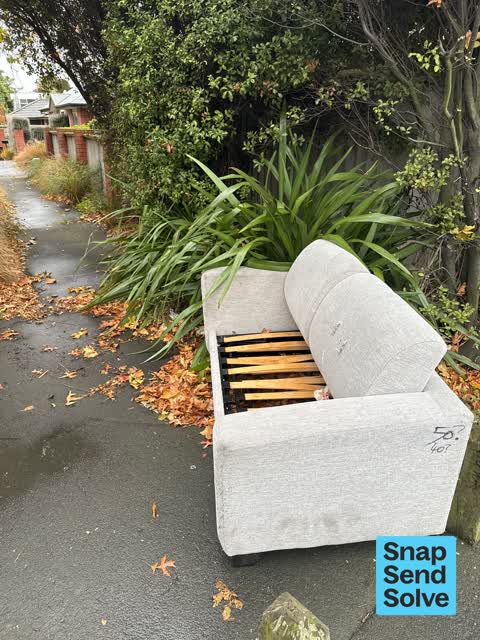 Dumped Rubbish, a report photo
