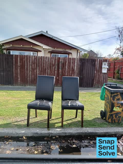 Dumped Rubbish, a report photo