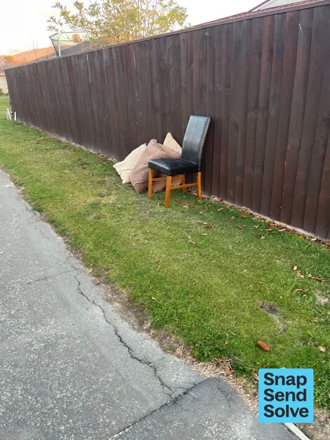 Dumped Rubbish, a report photo