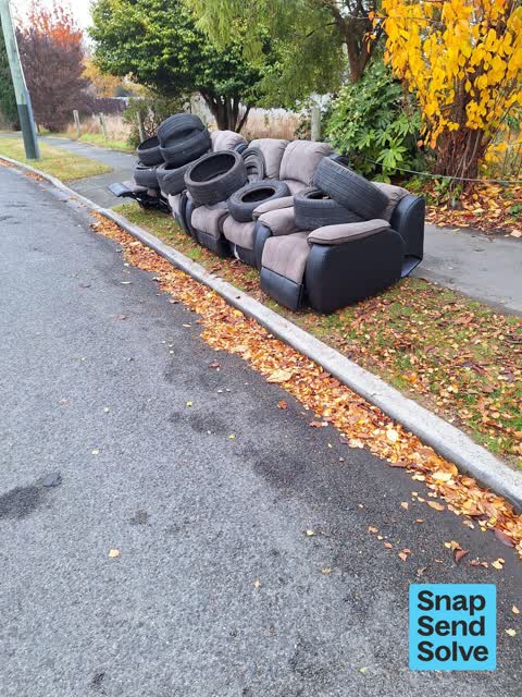 Dumped Rubbish — a report photo