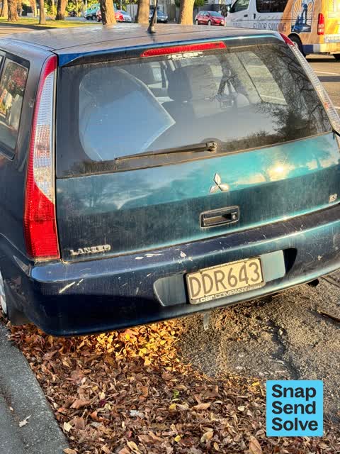 Abandoned Vehicle, a report photo