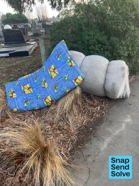 Dumped Rubbish — a report photo