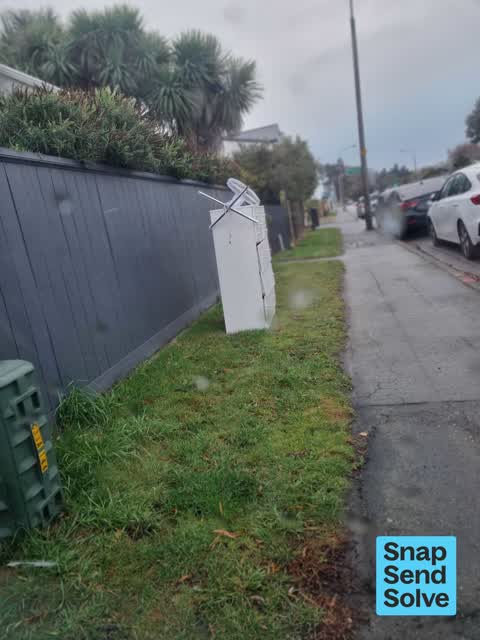 Dumped Rubbish, a report photo