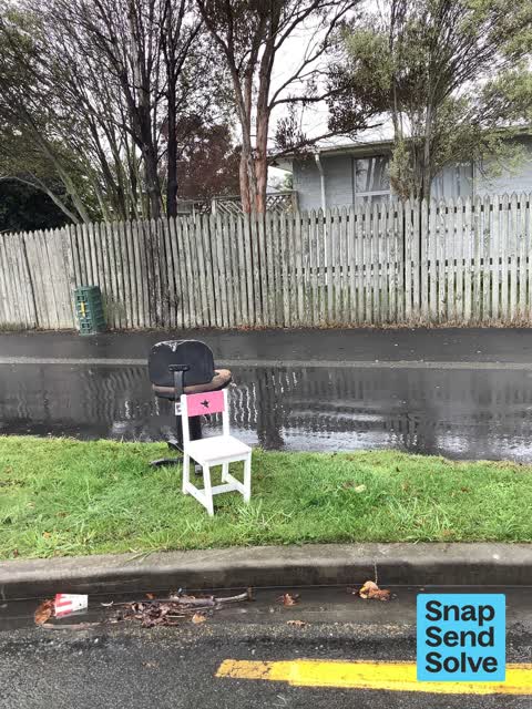 Dumped Rubbish, a report photo