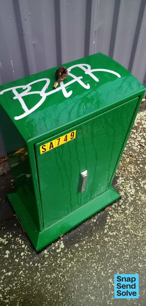 Graffiti somewhere else, a report photo