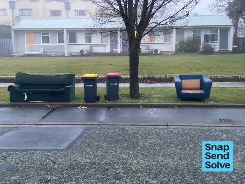 Dumped Rubbish, a report photo