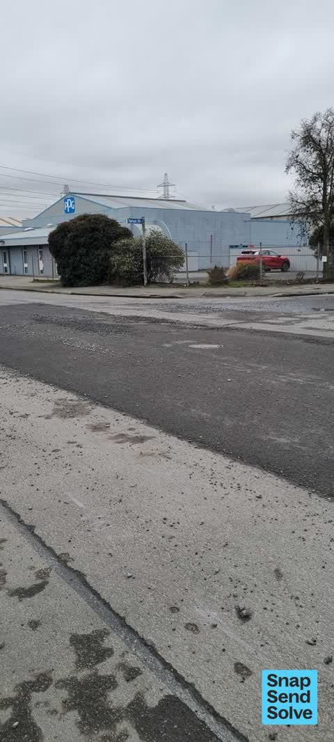 Pavement - Damaged, a report photo