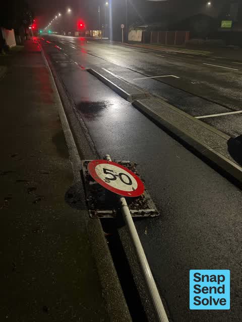 Pavement - Damaged, a report photo