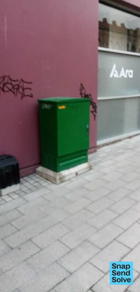 Graffiti somewhere else — a report photo