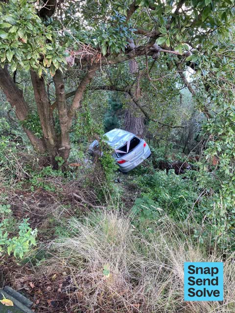 Abandoned Vehicle — a report photo