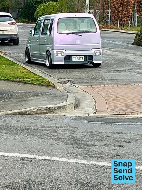 Abandoned Vehicle, a report photo