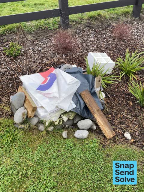 Dumped Rubbish, a report photo