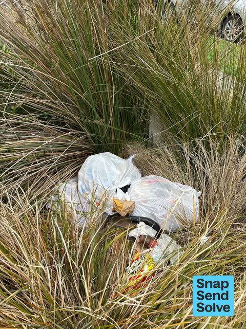 Dumped Rubbish, a report photo