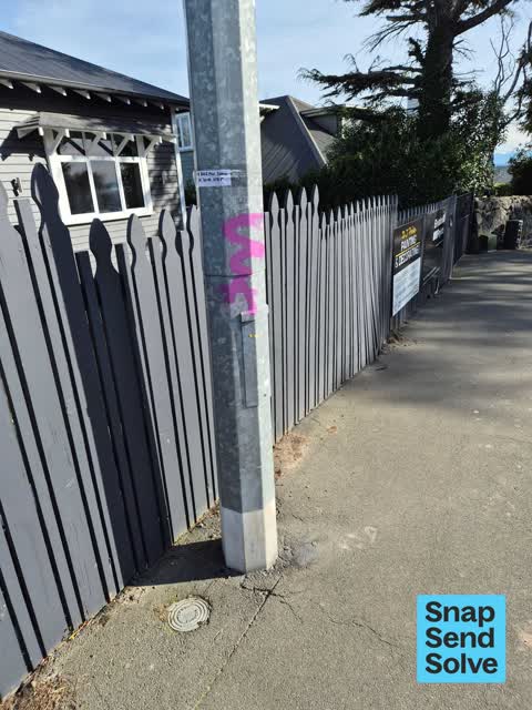 Graffiti somewhere else, a report photo
