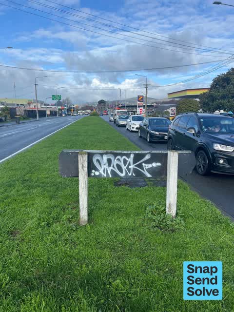 Graffiti somewhere else, a report photo