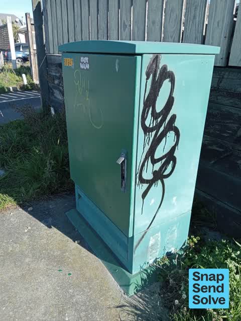 Graffiti somewhere else, a report photo