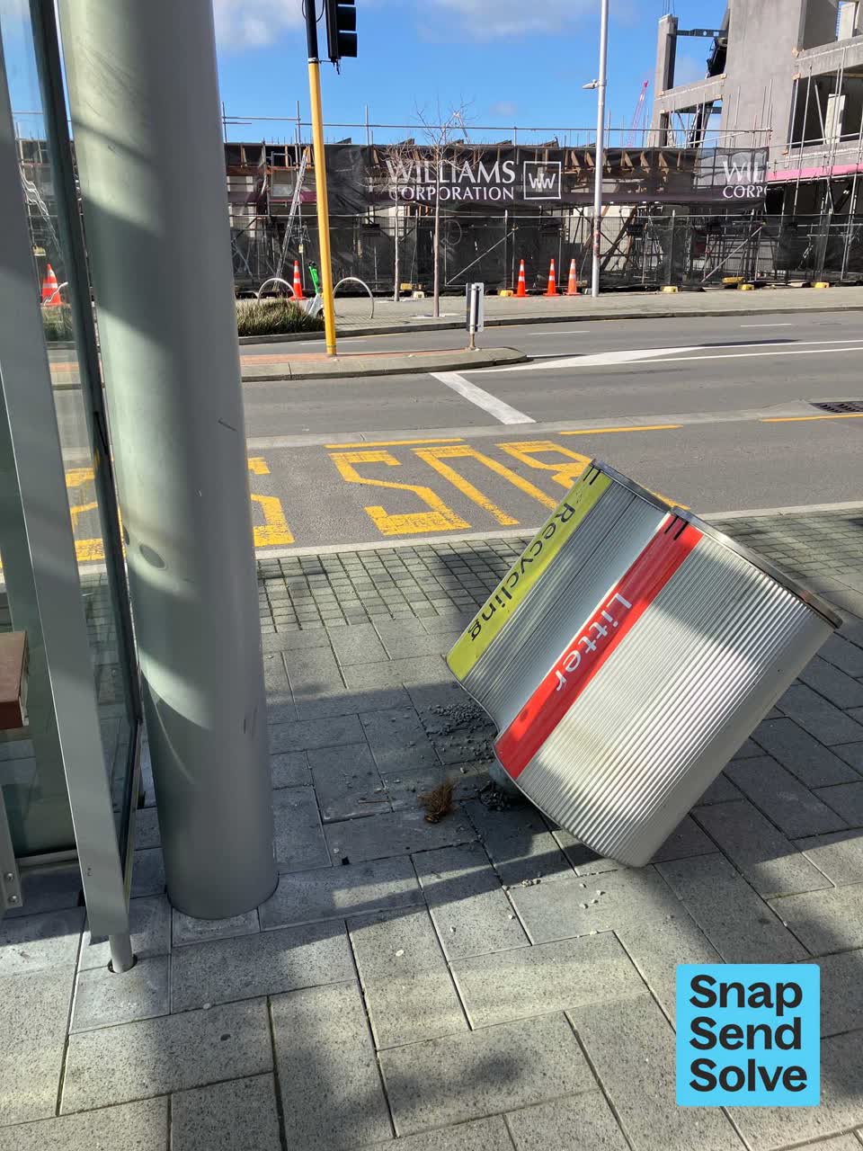 The photograph attached to this vandalism - general report