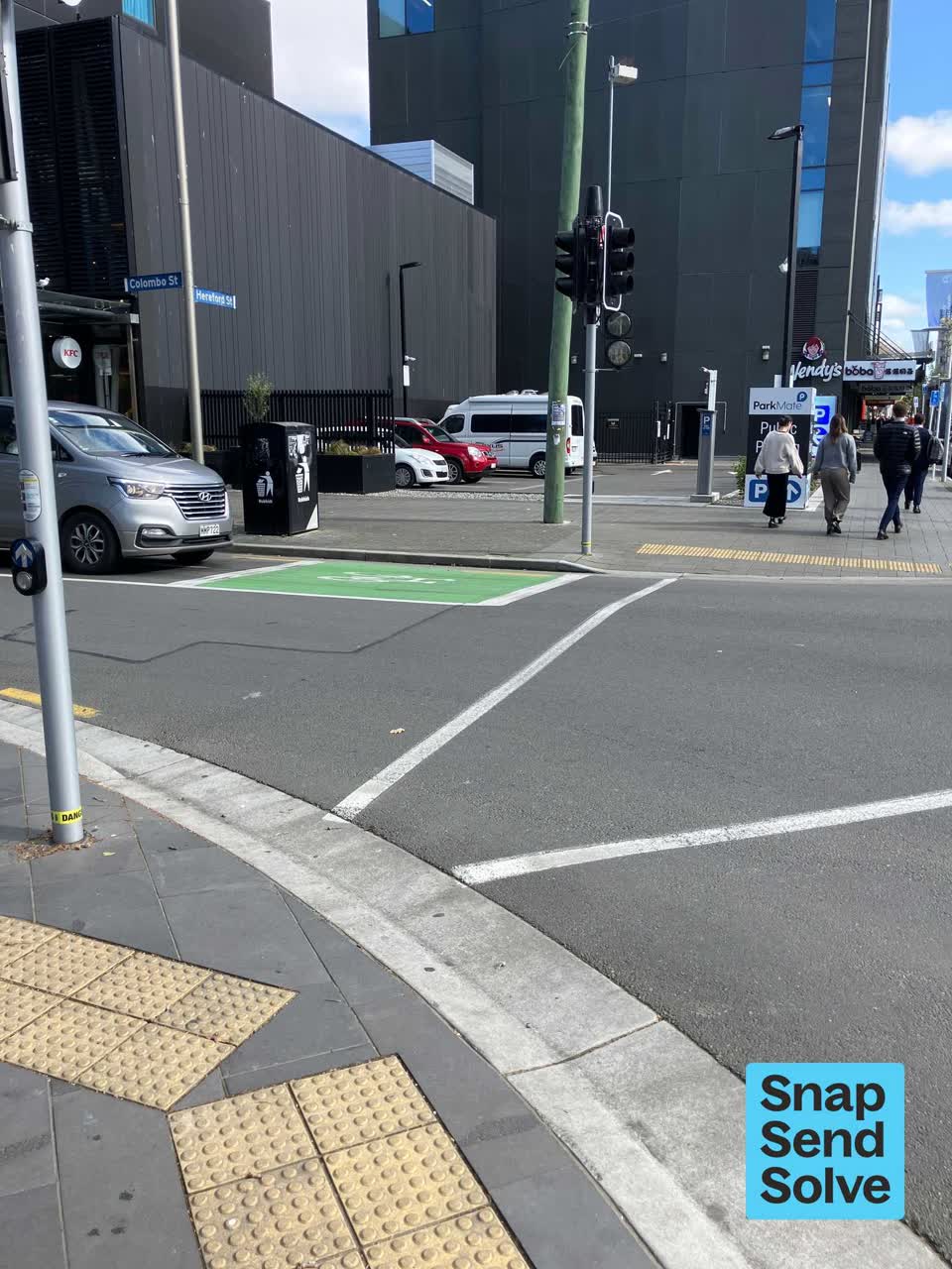 The photograph attached to this road signage report