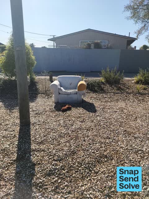 Dumped Rubbish — a report photo