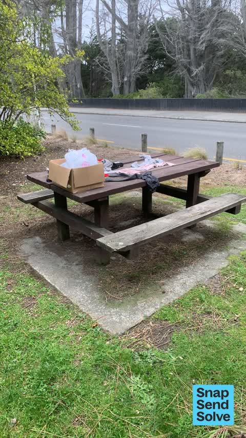 Dumped Rubbish, a report photo