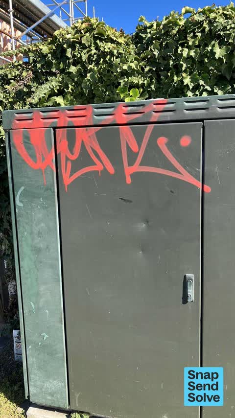 Graffiti somewhere else, a report photo