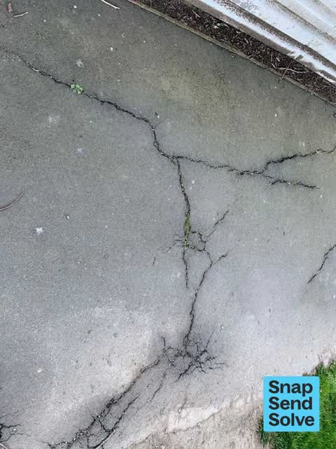 Pavement - Damaged, a report photo