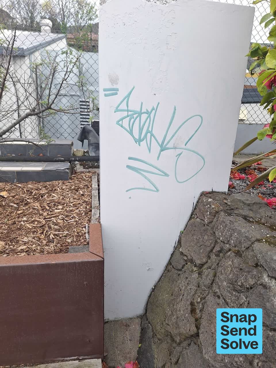 The photograph attached to this graffiti on a road, footpath or bridge report