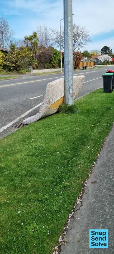 Dumped Rubbish, a report photo