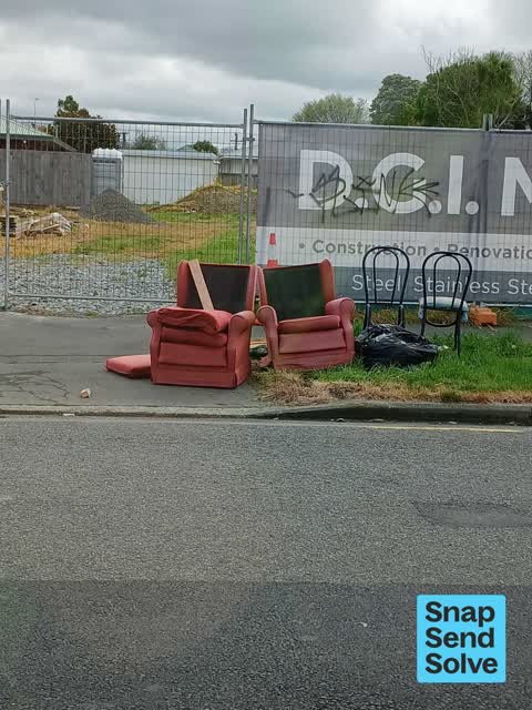 Dumped Rubbish, a report photo