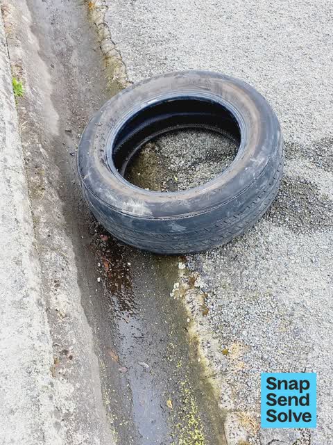 Dumped Rubbish, a report photo