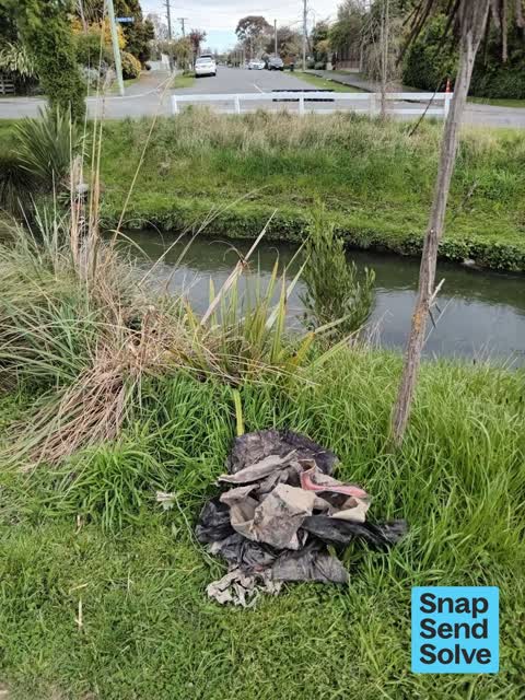 Dumped Rubbish, a report photo
