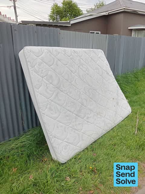 Dumped Rubbish, a report photo