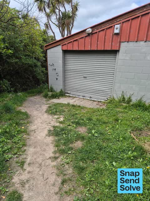 Graffiti somewhere else, a report photo