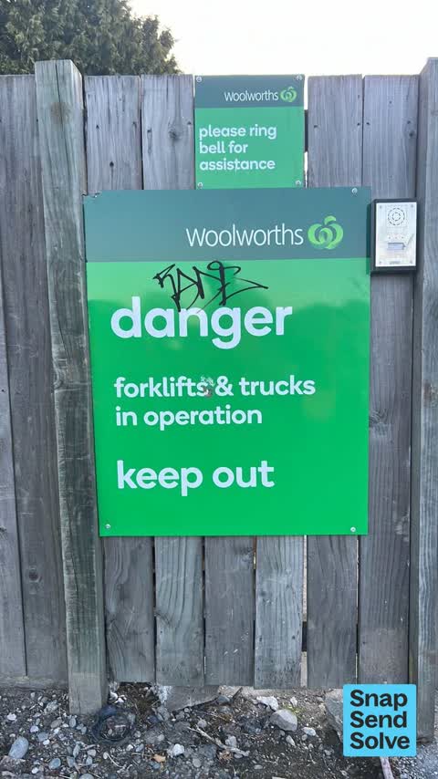 Graffiti somewhere else, a report photo