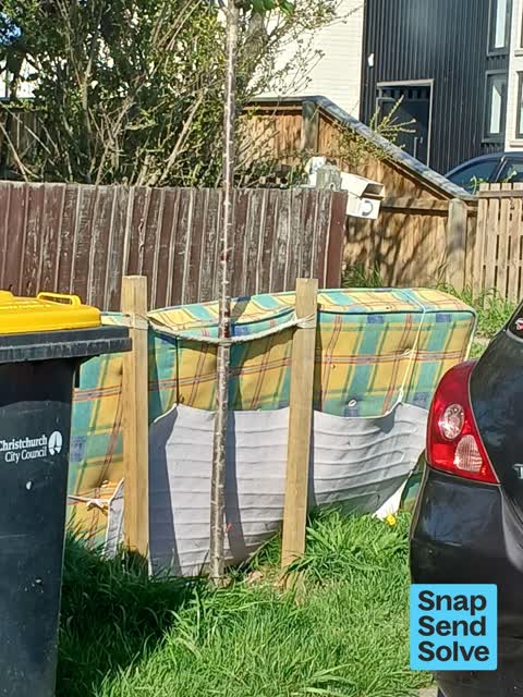 Dumped Rubbish, a report photo