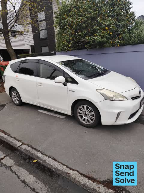 Hazard, vehicle, a report photo