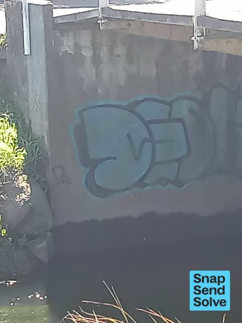 Graffiti somewhere else, a report photo