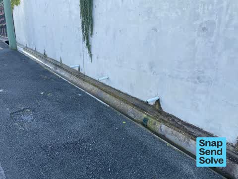 Water Leak, a report photo