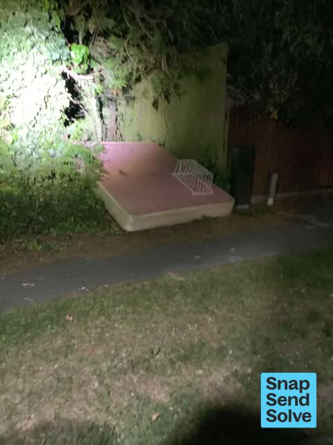 Dumped Rubbish, a report photo