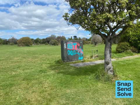 Graffiti somewhere else, a report photo